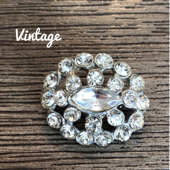 Oval Glass Rhinestone Pin Marquise Center Stone - Picture 1 of 12